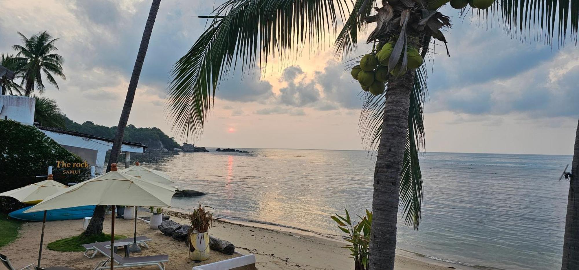 The Rock Samui Beach Resort Lamai Beach  Ngoại thất bức ảnh